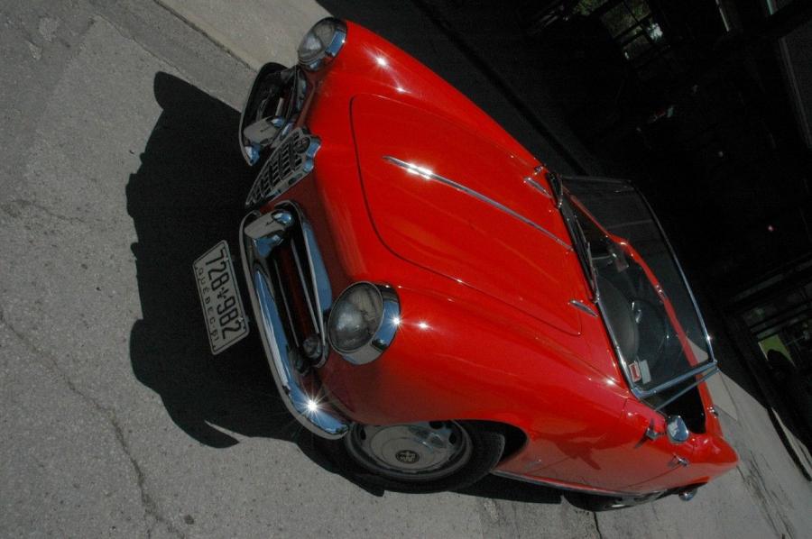  Alfa Romeo Giulietta Spider 1961 года  (фото 34 из 36)